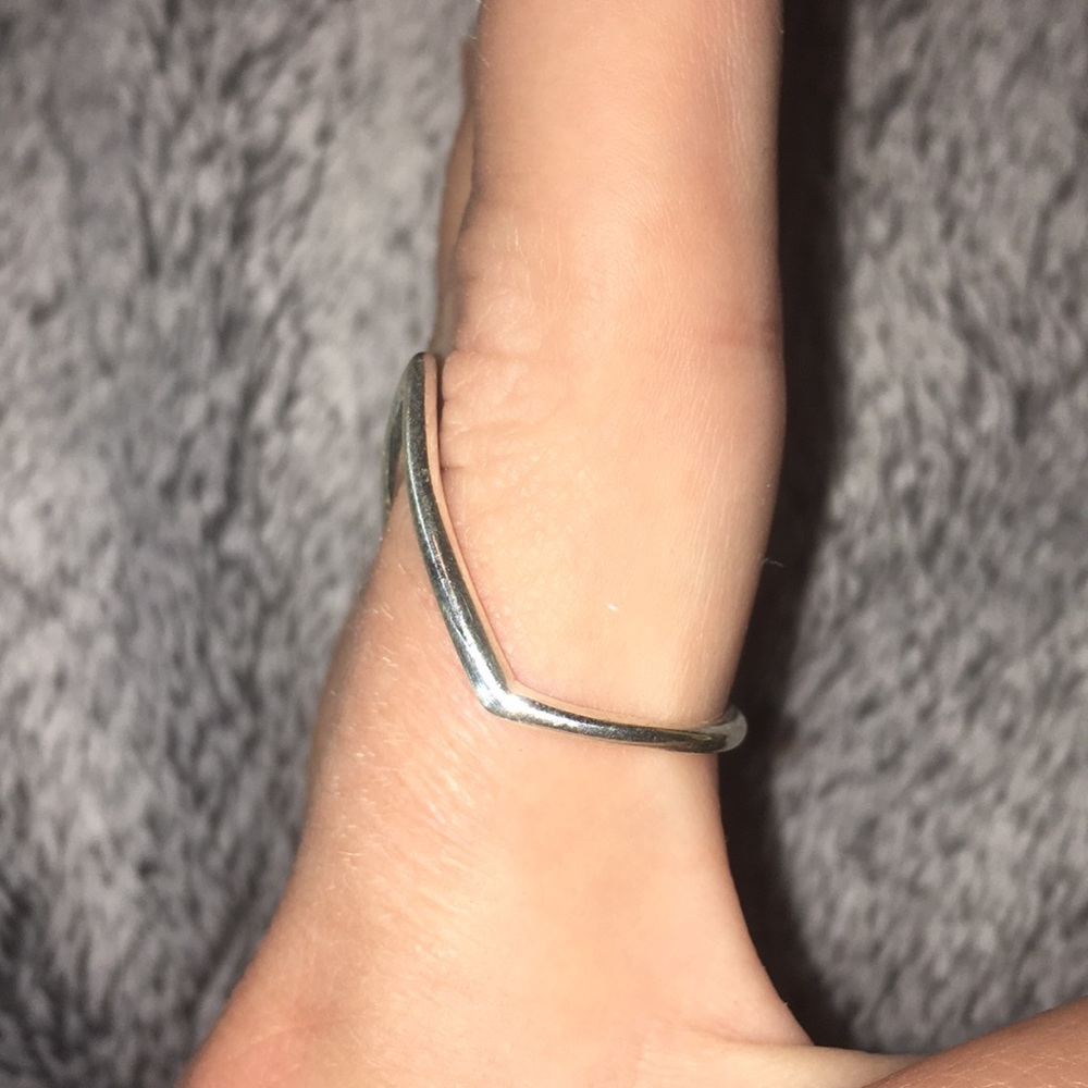 Sterling Silver V Ring - image 3